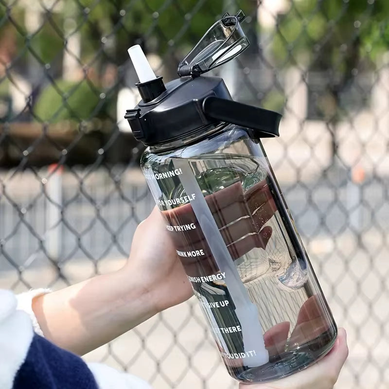 2000ML Sports Water Bottle with Straw Large Capacity Portable Leakproof Sports Fitness Bottle with Time Marker for Outdoor Gym